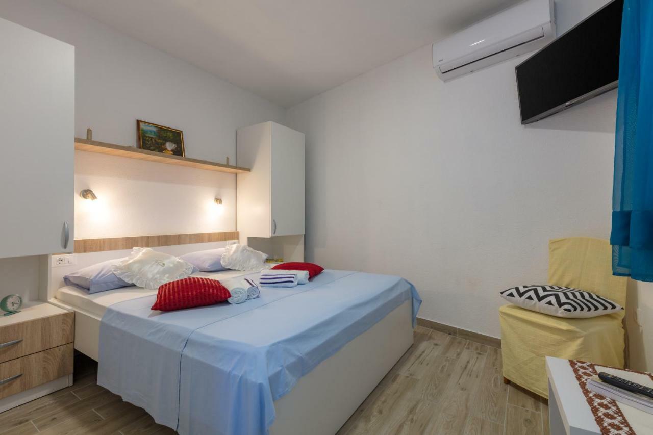 Holiday Home Vesna Baška Voda Buitenkant foto